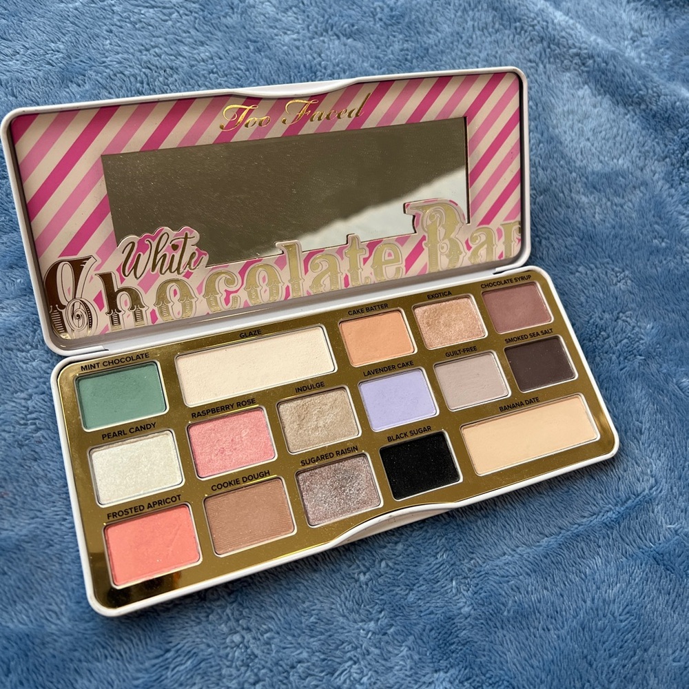 Too Faced White Chocolate Bar Palette - Picture 2 of 2